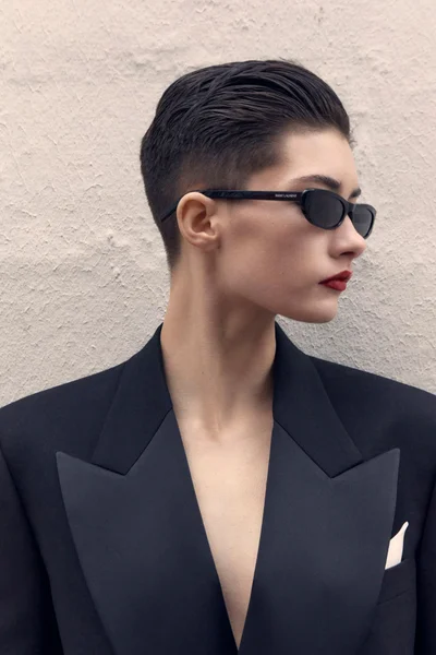 Look 11